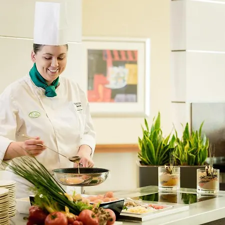 Courtyard By Marriott Airport Varsovia