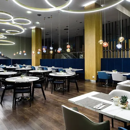 Courtyard By Marriott Airport 4*