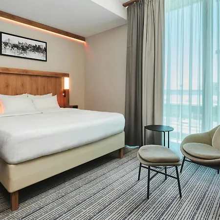 Courtyard By Marriott Airport 4*