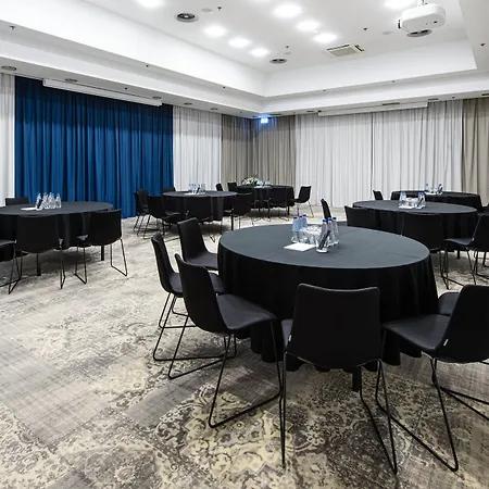 Hotel Courtyard By Marriott Airport Warsaw