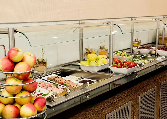 Courtyard By Marriott Airport 4* Warszawa