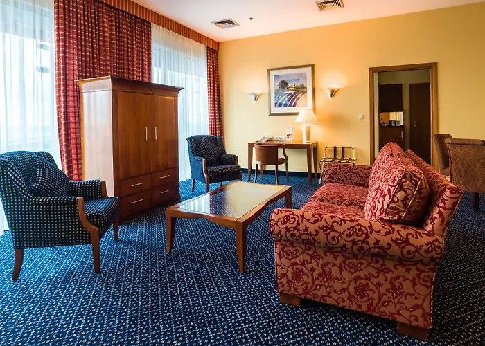 Courtyard By Marriott Airport 4* Warszawa