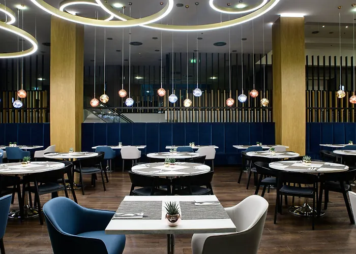 Courtyard By Marriott Airport 4*