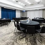 Hotel Courtyard By Marriott Airport Warszawa