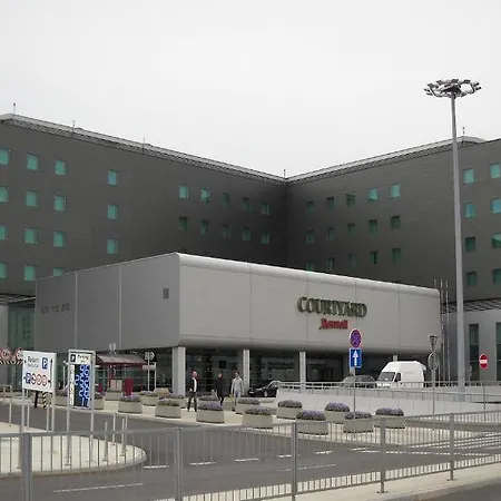 Courtyard By Marriott Airport Varsovia