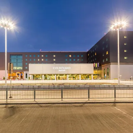 Courtyard By Marriott Airport 4* ורשה
