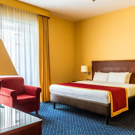 Courtyard By Marriott Airport Varsóvia
