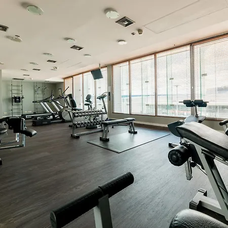 Hotel Courtyard By Marriott Airport 4*