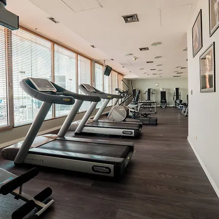 Courtyard By Marriott Airport 4* Варшава