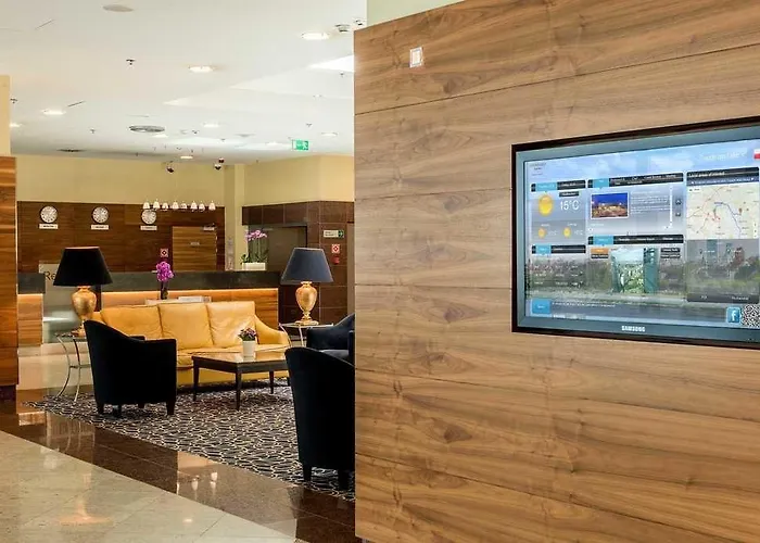 Hotel Courtyard By Marriott Airport 4*
