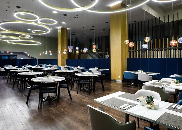 Courtyard By Marriott Airport 4*