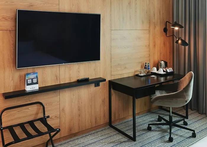 Courtyard By Marriott Airport 4*