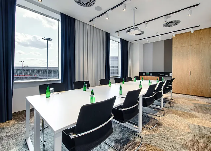 Courtyard By Marriott Airport Warschau