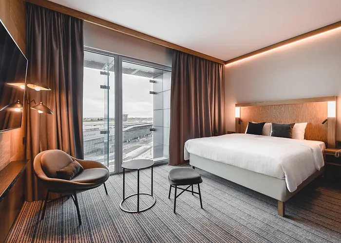 Courtyard By Marriott Airport Hotel Warschau