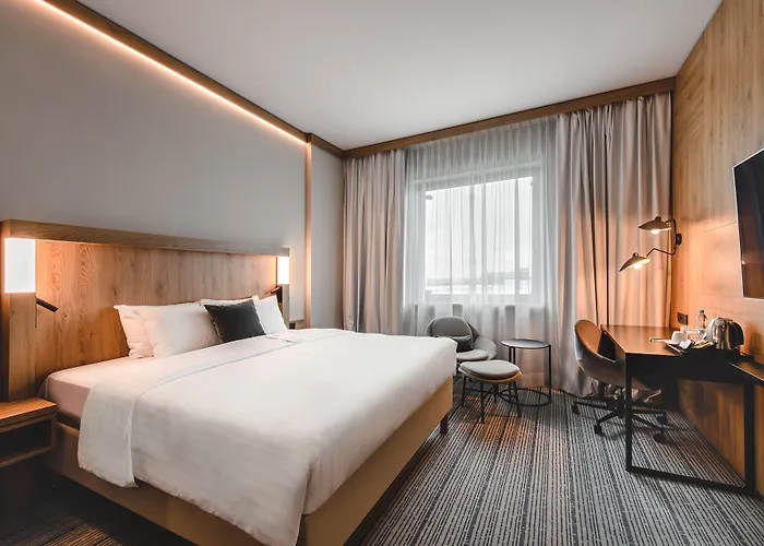 Hotel Courtyard By Marriott Airport 4*